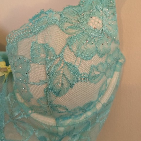 Victoria's Secret Blue 32D Unlined Bustier Size 32D with Sequins + 2 Pairs Panty - Picture 2 of 7